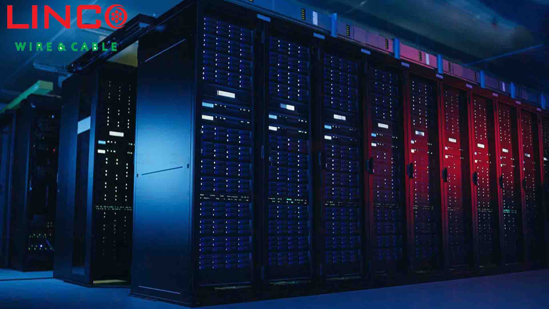 رک شبکه، فراتر از یک جعبه فلزی | راهنمای طراحی و چیدمان برای حداکثر کارایی